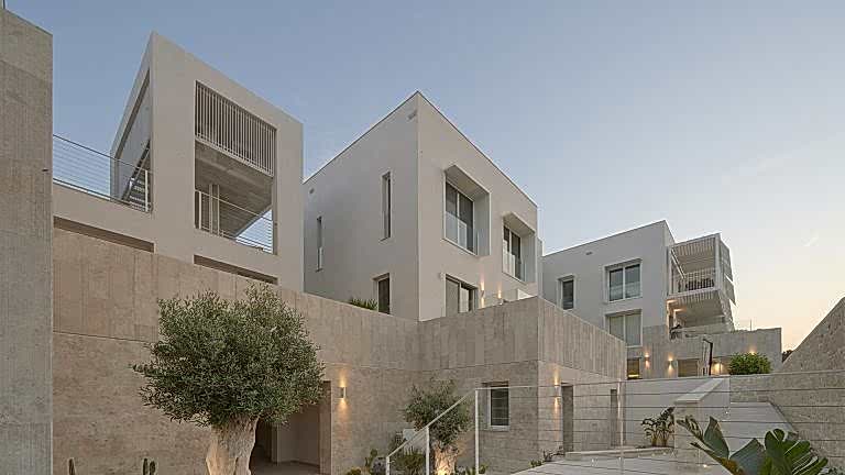 ec_alacati_port_14_-14-1920x1080-h